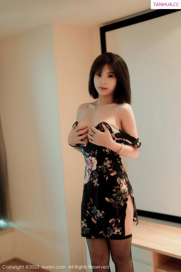   [XiuRen]高清写真图 2023.05.08 No.6692 徐甜心 黑丝美腿第28张图片